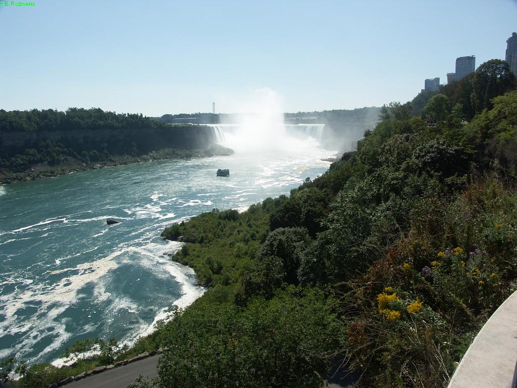 20050921_077.JPG - Niagara