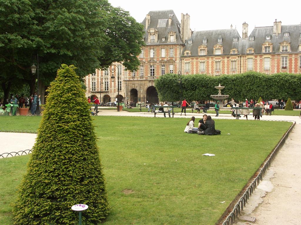 20090519_036.JPG - Paris-Pl. des Vosges