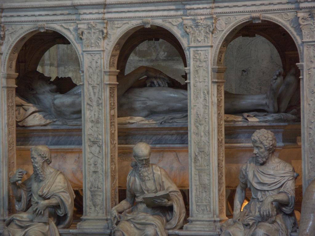 20090525_036.JPG - St. Denis